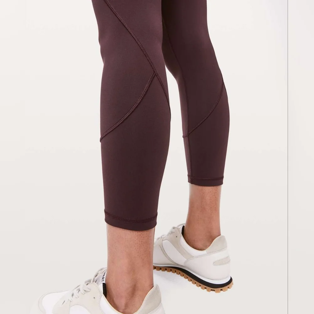Lululemon In Movement 7/8 Tight Everlux 25